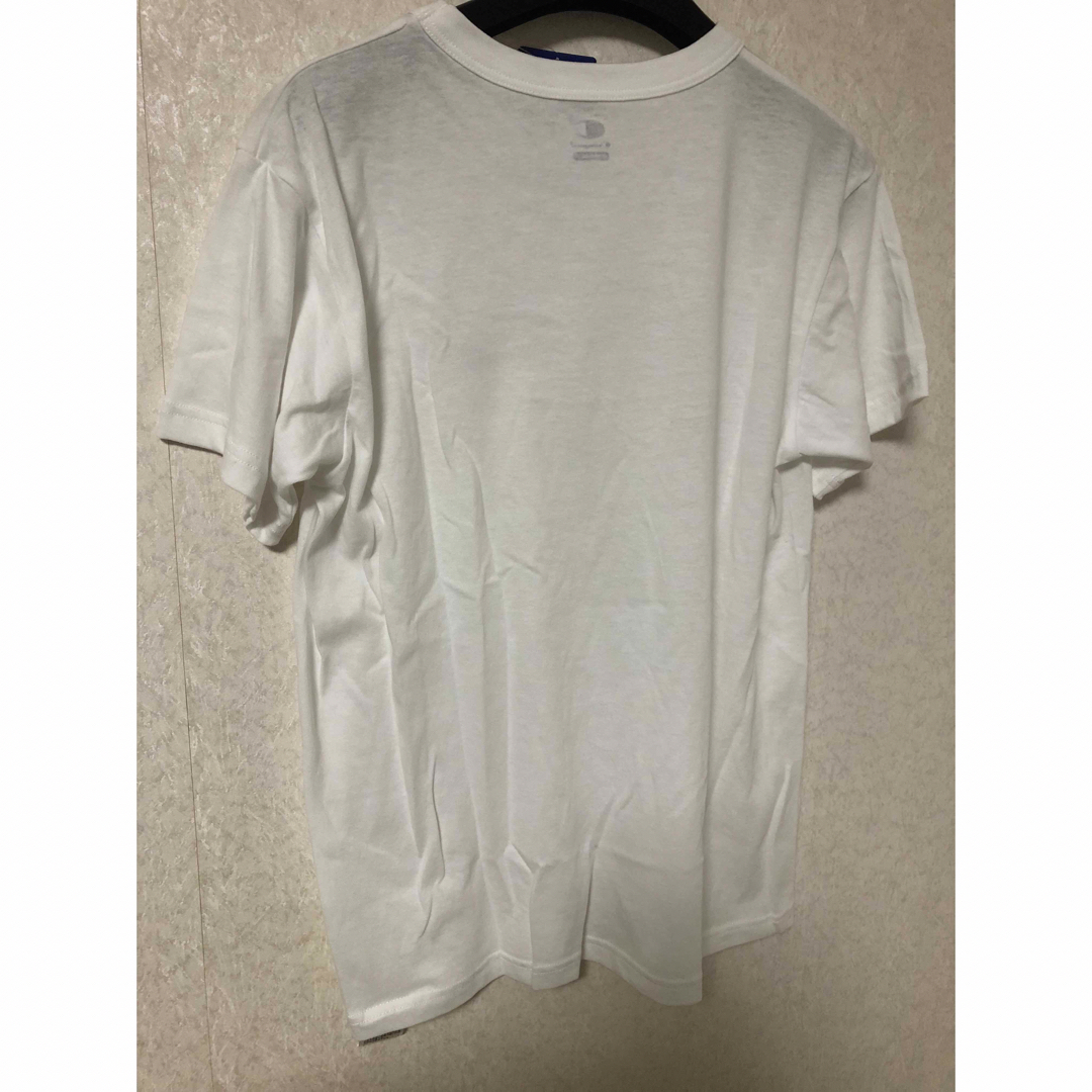 Champion(チャンピオン)の新品　Tシャツ　チャンピン　ホワイト　白　トップス　メンズ　カットソー メンズのトップス(Tシャツ/カットソー(半袖/袖なし))の商品写真