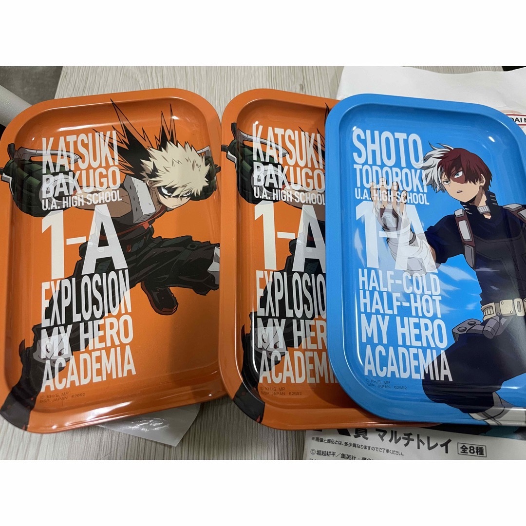 爆豪勝己 轟焦凍　トレー エンタメ/ホビーのおもちゃ/ぬいぐるみ(キャラクターグッズ)の商品写真