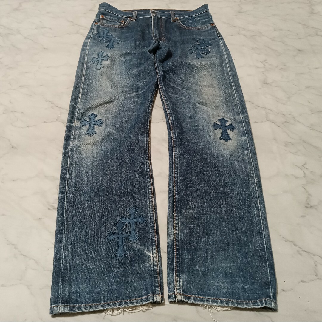 Chrome Hearts(クロムハーツ)のLevi's 505（W30 / 76cm）クロスパッチカスタム メンズのパンツ(デニム/ジーンズ)の商品写真