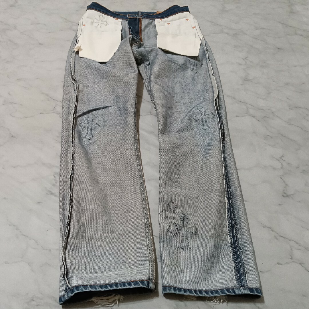 Chrome Hearts(クロムハーツ)のLevi's 505（W30 / 76cm）クロスパッチカスタム メンズのパンツ(デニム/ジーンズ)の商品写真