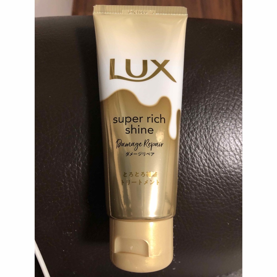 LUX(ラックス)のラックストリートメント スーパーリッチシャイン ダメージリペア とろとろ補修 コスメ/美容のヘアケア/スタイリング(トリートメント)の商品写真