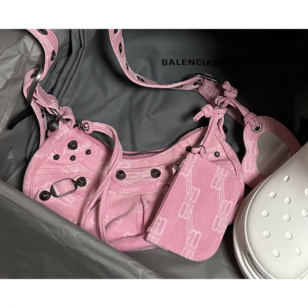 Balenciaga(バレンシアガ)のbalenciaga le cagoleXS レディースのバッグ(ショルダーバッグ)の商品写真