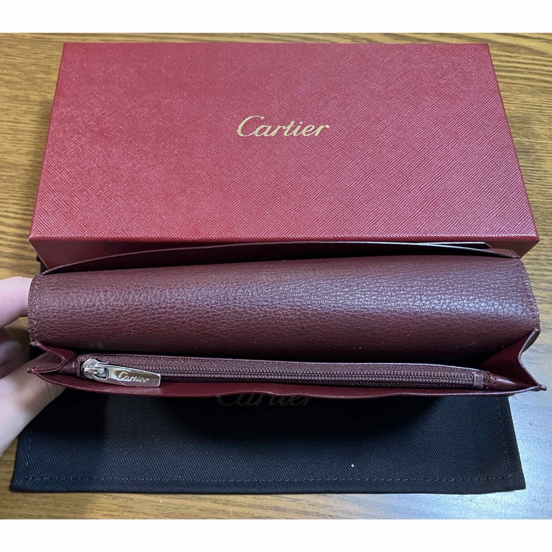 Cartier(カルティエ)のマスト ドゥ カルティエ ラウンドジップインターナショナル ウォレット メンズのファッション小物(長財布)の商品写真