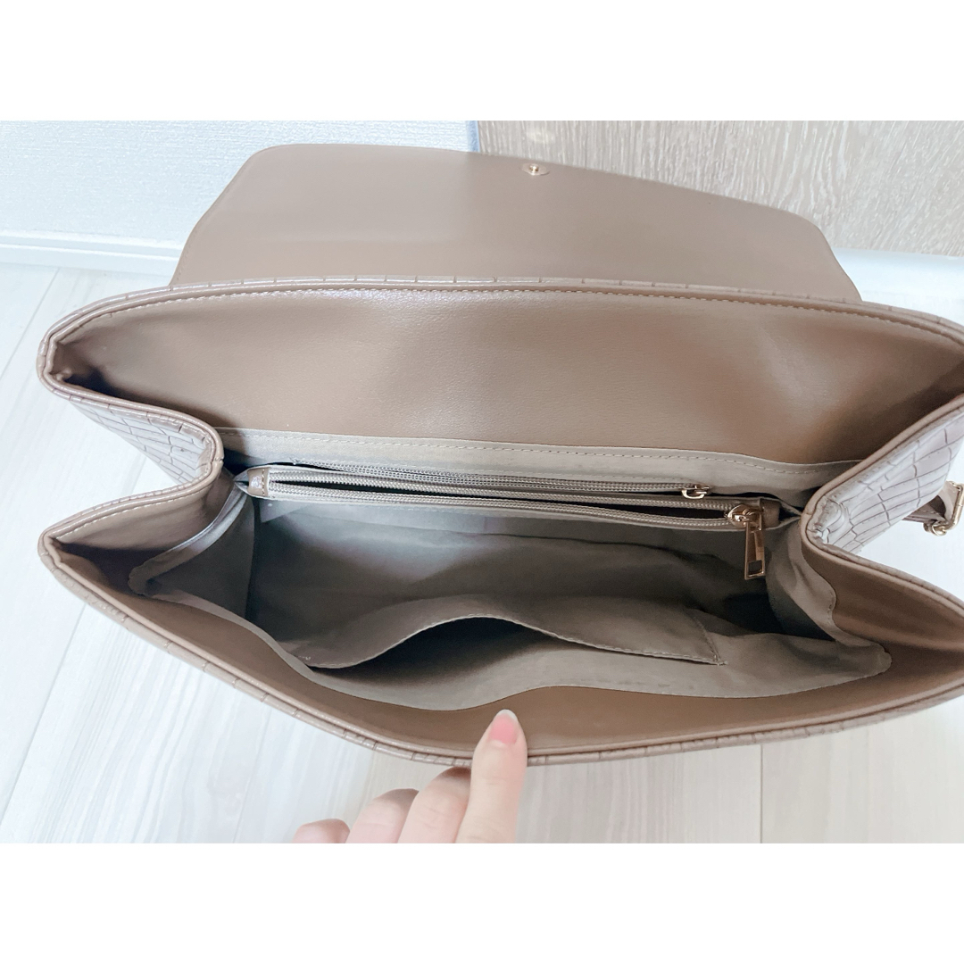 メロウネオン バッグ かばん レディースのバッグ(ショルダーバッグ)の商品写真