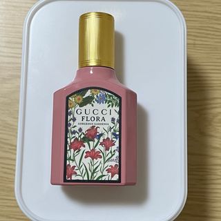 グッチ(Gucci)のGUCCI 香水　フローラ　ゴージャスガーデニア 30ml(香水(女性用))