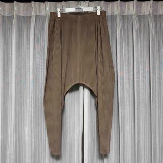 ISSEY MIYAKE(サルエルパンツ)のフリマアイテム一覧 ISSEY MIYAKE(サルエルパンツ)のフリマアイテム一覧