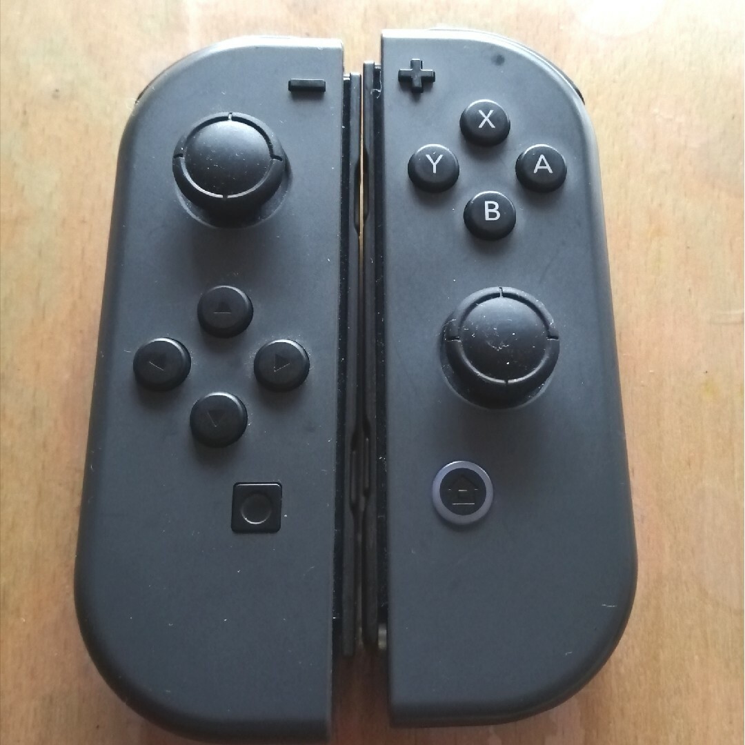 Nintendo Switch(ニンテンドースイッチ)のジョイコン　グレー エンタメ/ホビーのゲームソフト/ゲーム機本体(その他)の商品写真