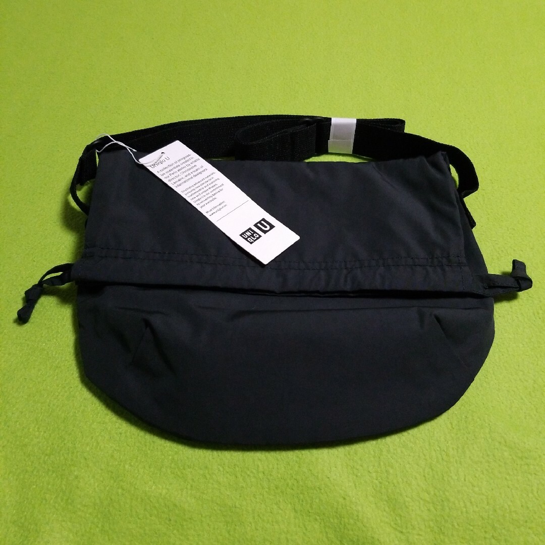 UNIQLO(ユニクロ)の新品☆ドローストリングバッグ(スモール)ブラック☆ユニクロ レディースのバッグ(ショルダーバッグ)の商品写真