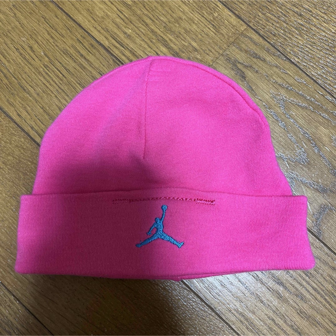 NIKE(ナイキ)のNIKE ベビー 帽子 ピンク 未使用 キッズ/ベビー/マタニティのこども用ファッション小物(帽子)の商品写真