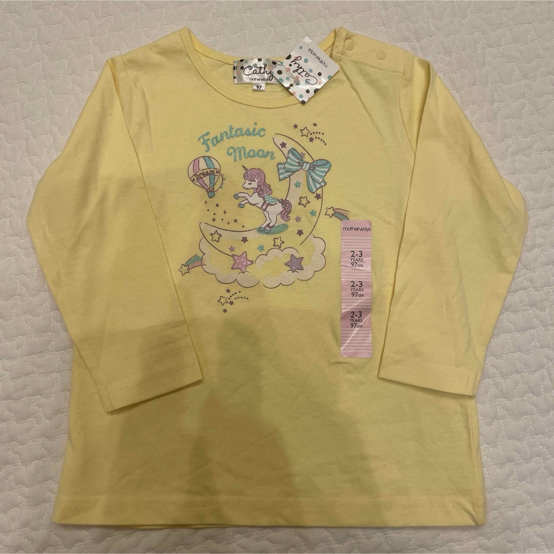 motherways(マザウェイズ)の【新品タグ付き】ユニコーン柄　長袖Tシャツ　97cm マザウェイズ キッズ/ベビー/マタニティのキッズ服女の子用(90cm~)(Tシャツ/カットソー)の商品写真