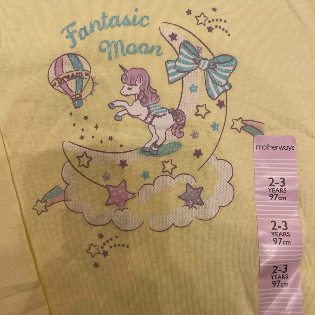 motherways(マザウェイズ)の【新品タグ付き】ユニコーン柄　長袖Tシャツ　97cm マザウェイズ キッズ/ベビー/マタニティのキッズ服女の子用(90cm~)(Tシャツ/カットソー)の商品写真