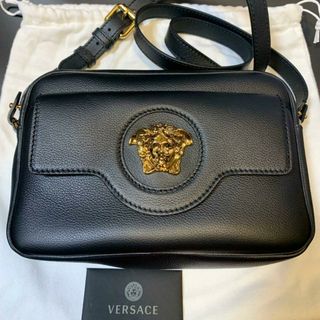 ヴェルサーチ(VERSACE)のVERSACE ヴェルサーチェ　メデューサスクエアショルダーバッグ　ブラック(ショルダーバッグ)