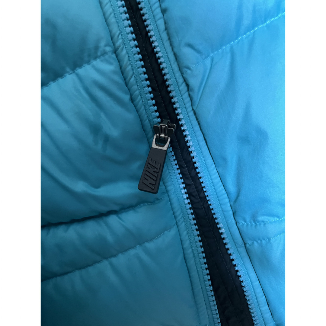 NIKE(ナイキ)のNIKE ダウンジャケット　レディースXL  LL 160 170cm 水色青黒 レディースのジャケット/アウター(ダウンジャケット)の商品写真