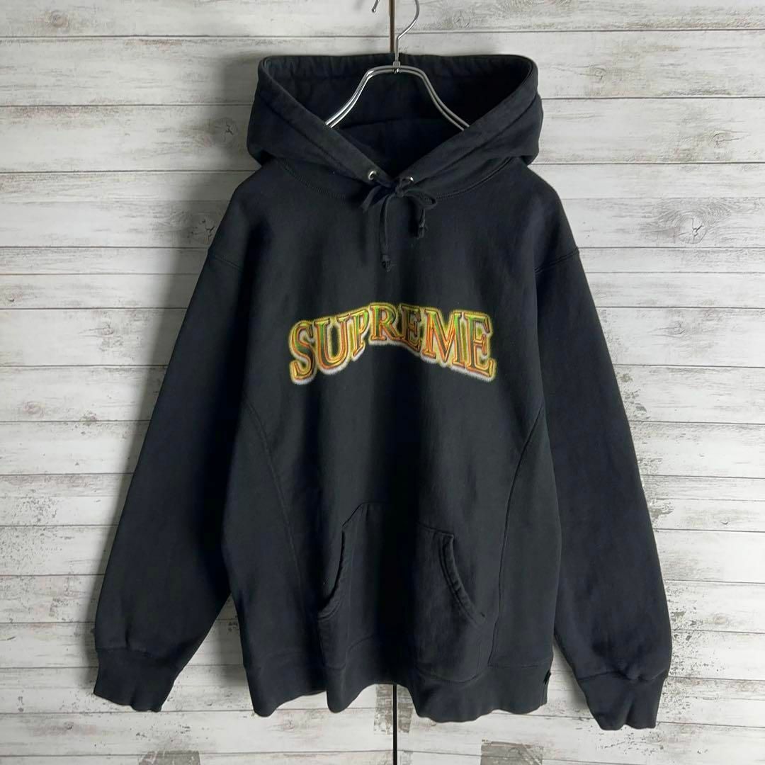 Supreme(シュプリーム)の8325【人気Lサイズ】シュプリーム☆ビッグロゴ定番カラー肉厚パーカー　美品 メンズのトップス(パーカー)の商品写真