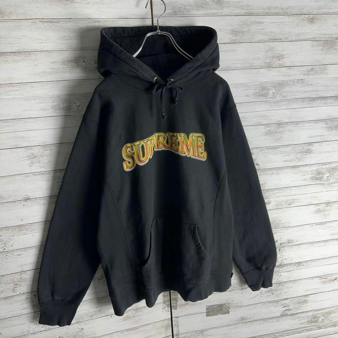 Supreme(シュプリーム)の8325【人気Lサイズ】シュプリーム☆ビッグロゴ定番カラー肉厚パーカー　美品 メンズのトップス(パーカー)の商品写真