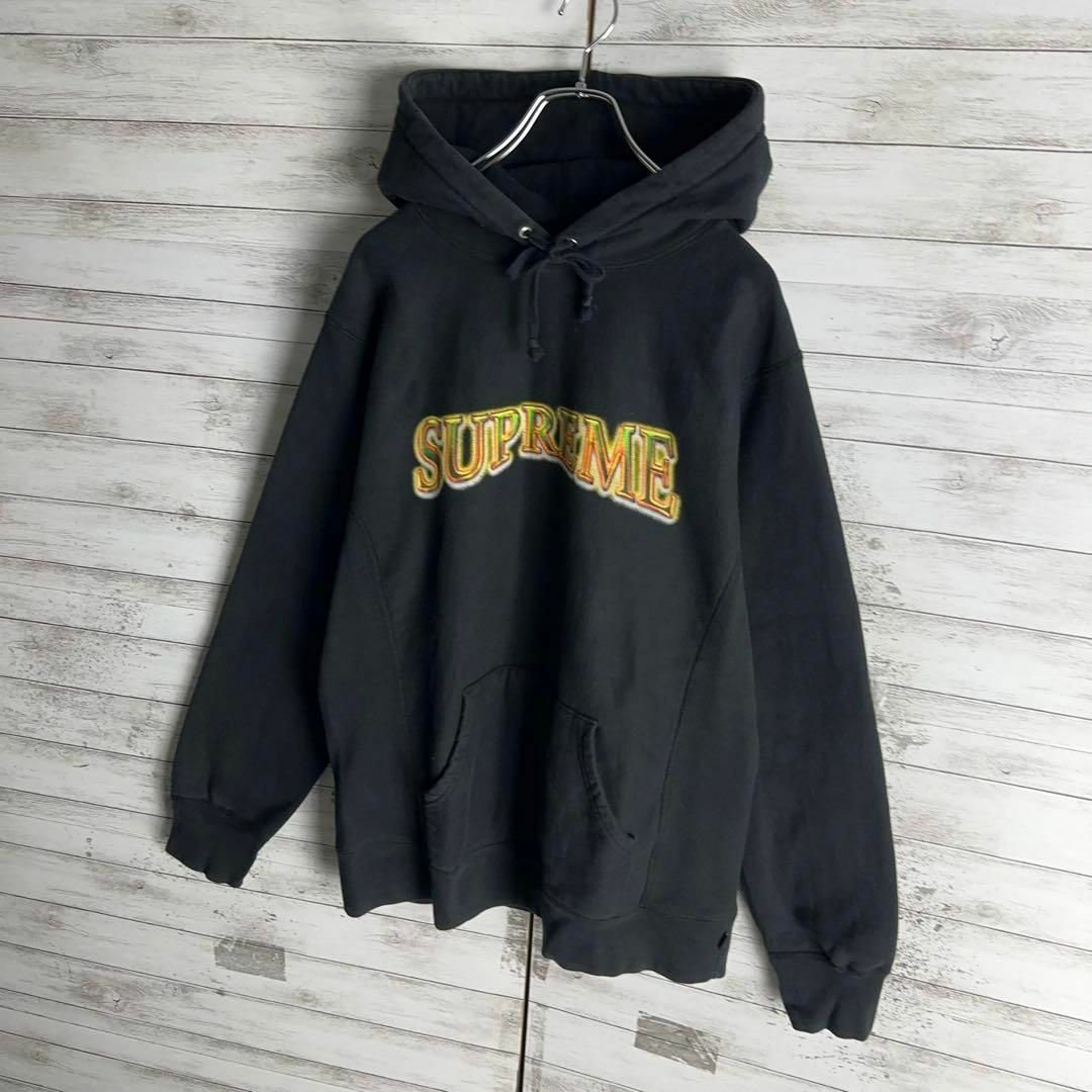 Supreme(シュプリーム)の8325【人気Lサイズ】シュプリーム☆ビッグロゴ定番カラー肉厚パーカー　美品 メンズのトップス(パーカー)の商品写真