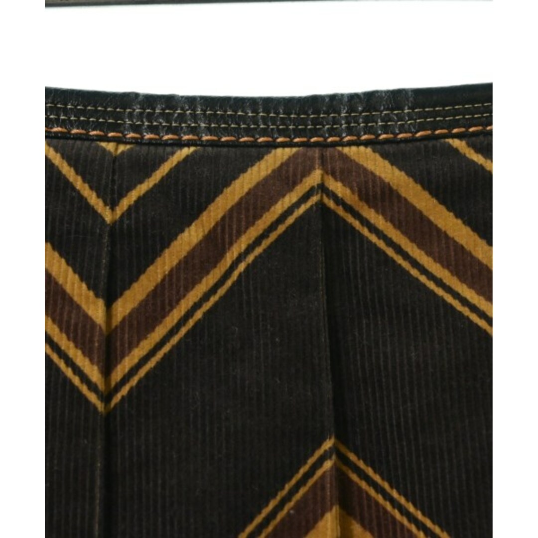 MARC JACOBS(マークジェイコブス)のMARC JACOBS ひざ丈スカート 0(XS位) 茶(総柄) 【古着】【中古】 レディースのスカート(ひざ丈スカート)の商品写真
