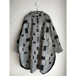 ツムグ(tumugu)の極美品　ツムグ　パッチワークジャガードシャツ(シャツ/ブラウス(長袖/七分))