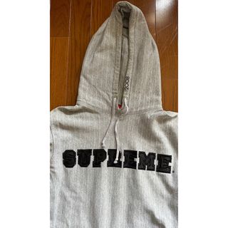 シュプリーム(Supreme)のsupreme 08A/W ピンストライプハーバードロゴスウエットパーカー(パーカー)