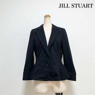 ジルスチュアート(JILLSTUART)のJILL STUART リボン袖ジャケット 黒 ストレッチ お仕事 セレモニー(テーラードジャケット)