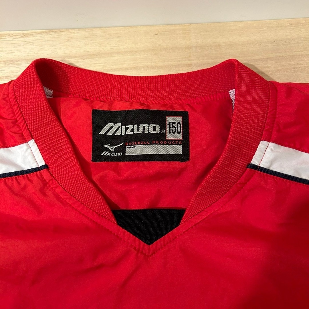 MIZUNO(ミズノ)の値下げしました‼︎ミズノ　Vネックジャケット　レッド　サイズ　150 ジュニア スポーツ/アウトドアの野球(ウェア)の商品写真