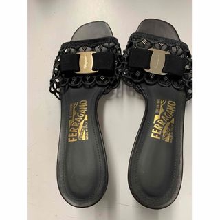 uggアグ　UGG　マキシスライドロゴサンダル　正規品　23cm　定価18700円❗