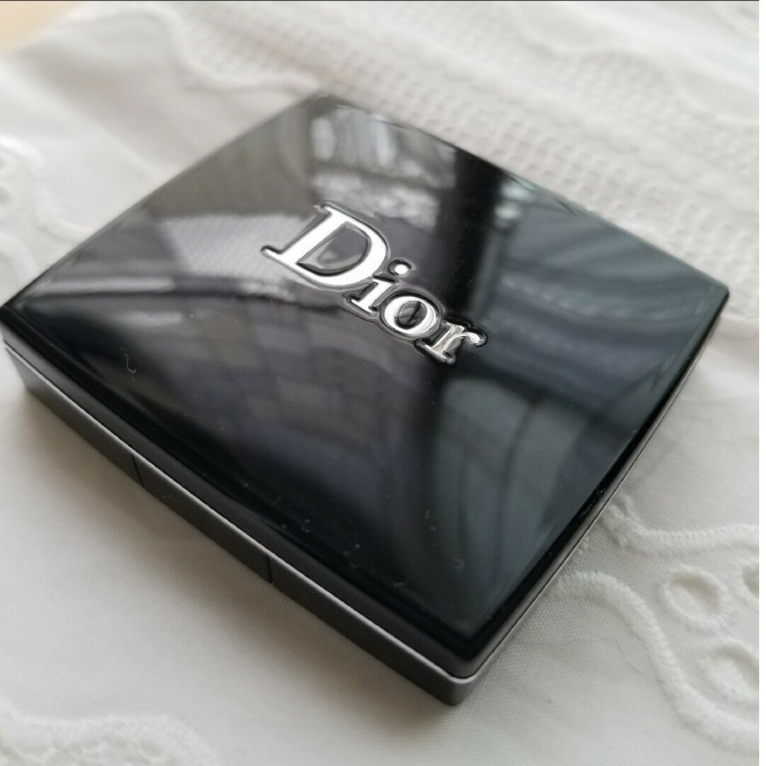 Dior(ディオール)のDiorアイシャドウ コスメ/美容のベースメイク/化粧品(アイシャドウ)の商品写真