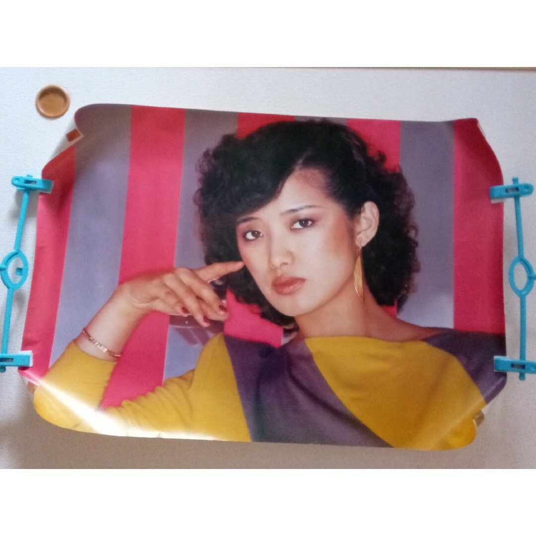 山口百恵 ポスター レコード予約特典 宅配便発送 エンタメ/ホビーのタレントグッズ(アイドルグッズ)の商品写真