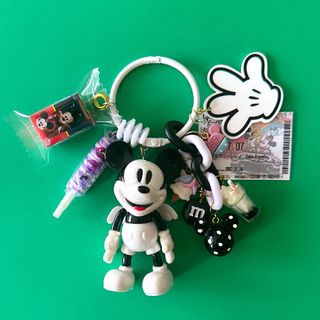 ディズニー(Disney)のじゃらじゃらキーホルダー🐭幸せをお届け✨(キーホルダー/ストラップ)