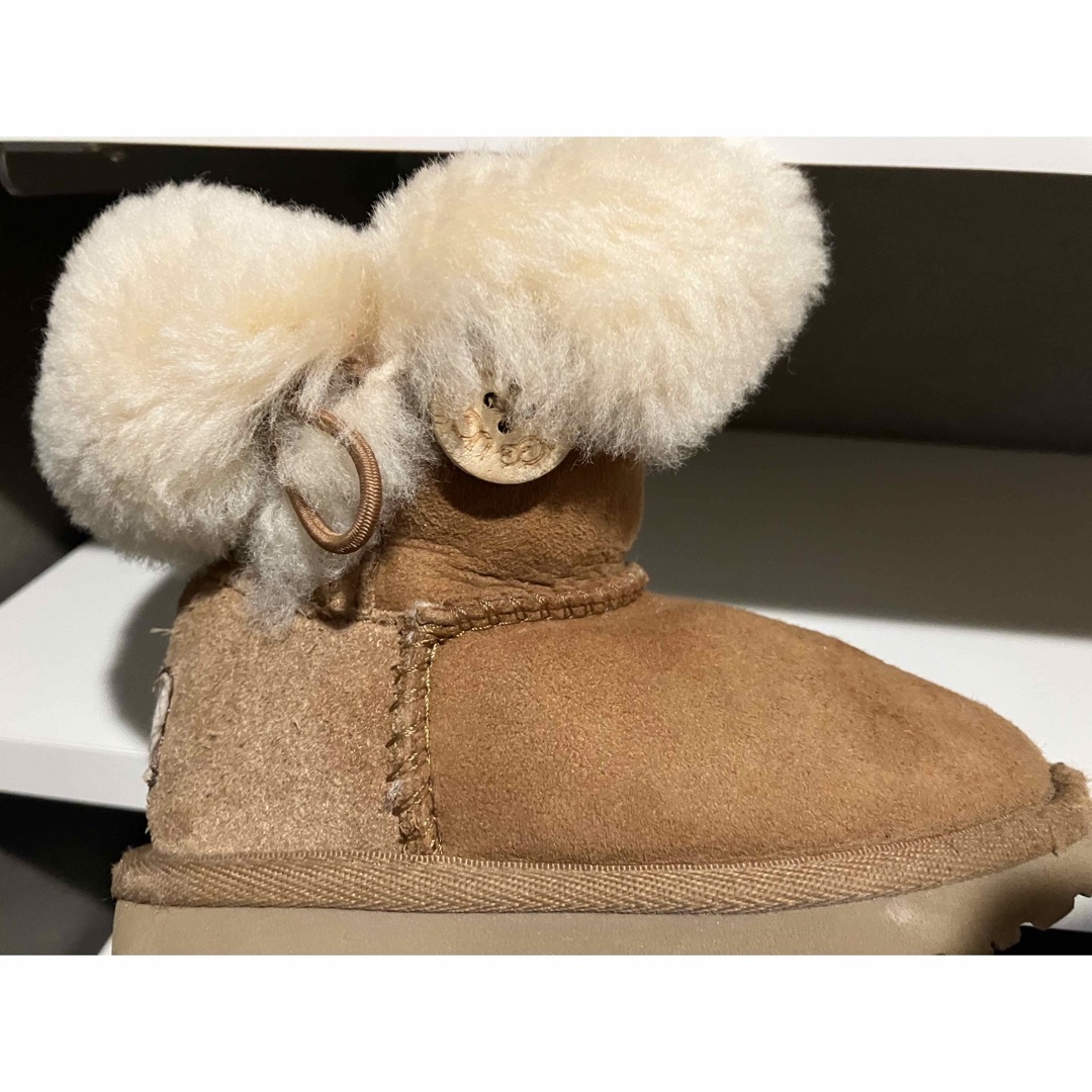 UGG(アグ)のUGG  ブーツ　　14.5 キッズ/ベビー/マタニティのキッズ靴/シューズ(15cm~)(ブーツ)の商品写真