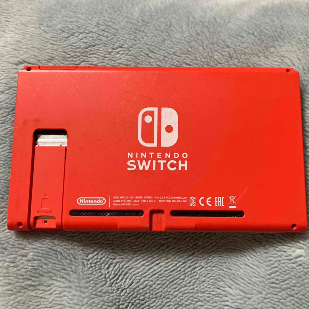 Nintendo Switch(ニンテンドースイッチ)のswitch マリオバージョン エンタメ/ホビーのゲームソフト/ゲーム機本体(家庭用ゲーム機本体)の商品写真