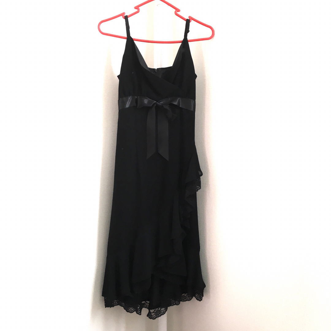 ◆匿名配送◆lNGNI ブラックドレスフォーマルワンピース パーティードレス レディースのフォーマル/ドレス(ミディアムドレス)の商品写真
