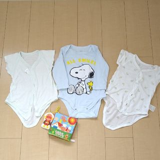 ベビーギャップ(babyGAP)のまとめ売り　GAP長袖ロンパース　赤ちゃん本舗ロンパース　 アンパンマン布絵本(ロンパース)