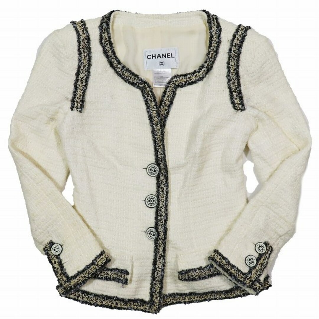 CHANEL - シャネル CHANEL ノーカラー ツイード ジャケット ココマーク CHANEL - シャネル CHANEL ノーカラー ツイード ジャケット ココマーク