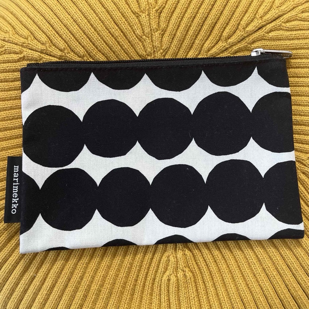 marimekko(マリメッコ)のmarimekko RASYMATTO マチなし レディースのファッション小物(ポーチ)の商品写真