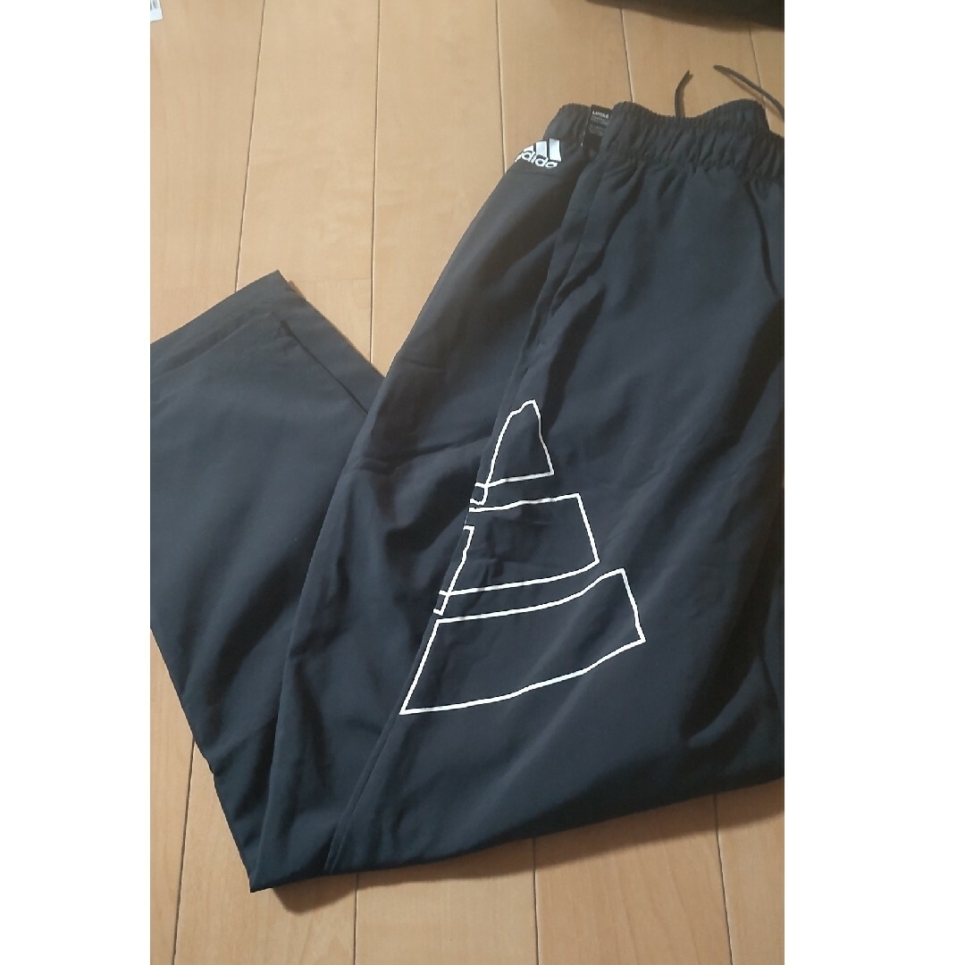 adidas(アディダス)のアディダスパンツ　160 キッズ/ベビー/マタニティのキッズ服男の子用(90cm~)(パンツ/スパッツ)の商品写真