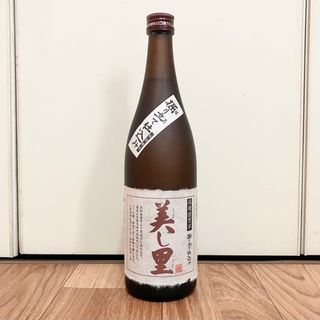 コジカシュゾウ(小鹿酒造)の美し里(うましさと) 芋焼酎 720ml 小鹿酒造(焼酎)