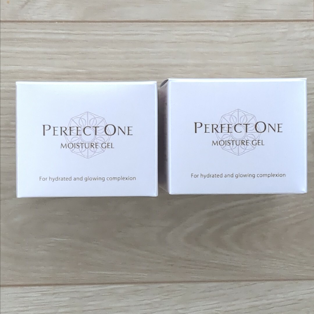 PERFECT ONE(パーフェクトワン)の新日本製薬　株主優待　パーフェクトワン モイスチャージェル 2箱 コスメ/美容のスキンケア/基礎化粧品(オールインワン化粧品)の商品写真