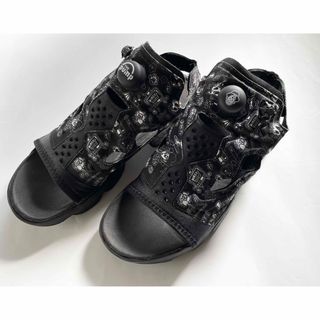 リーボック(Reebok)のCHOCOMOO×REEBOK リーボック インスタポンプフューリー サンダル(サンダル)