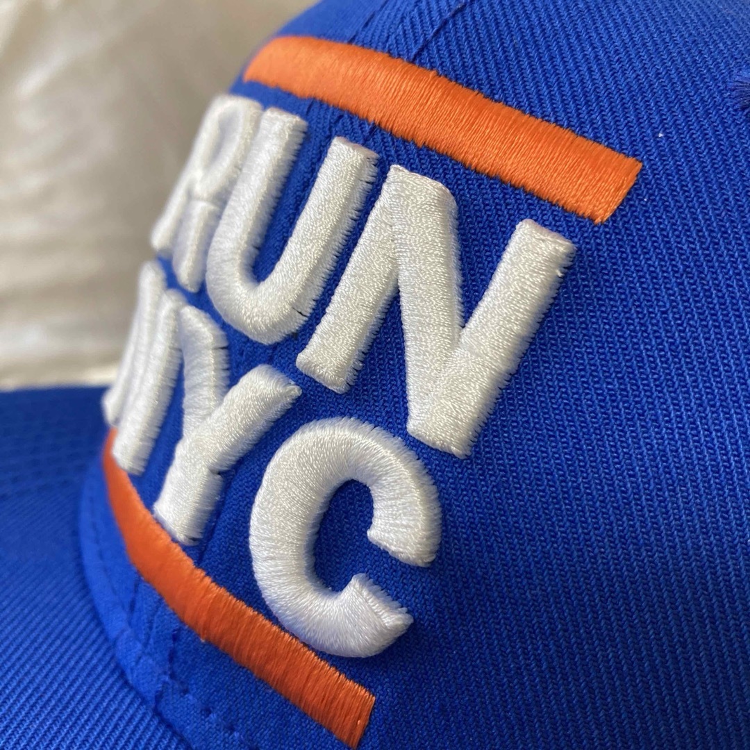 新品未使用　RUNDMC x Fanaticsコラボ　NBA  NYニックス メンズの帽子(キャップ)の商品写真