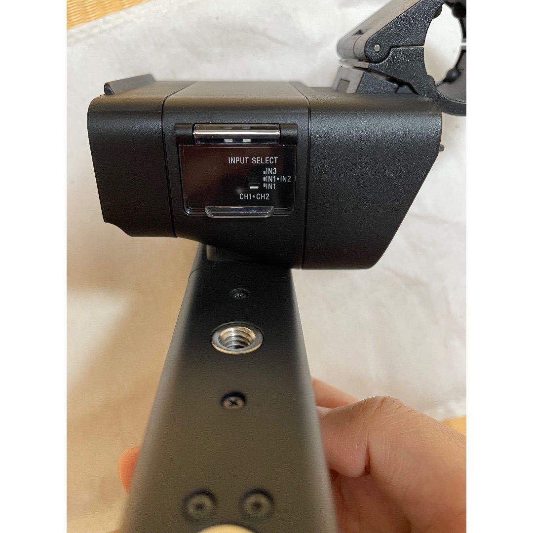 SONY FX3用ハンドルユニット FX30 XLR-H1 スマホ/家電/カメラのカメラ(その他)の商品写真