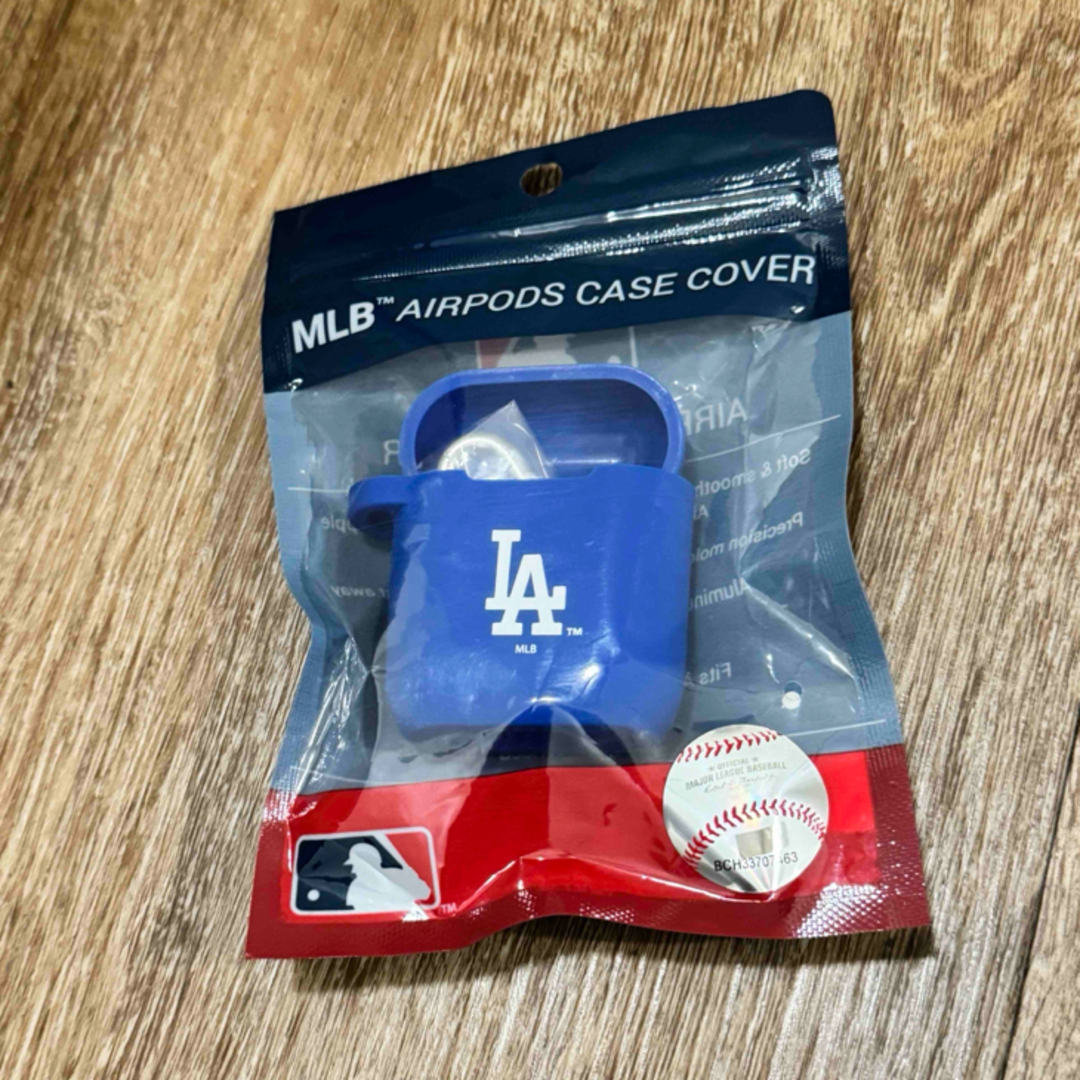 MLB(メジャーリーグベースボール)のドジャース　大谷翔平　山本由伸　AirPods シリコンケース　MLB公式 スマホ/家電/カメラのスマホアクセサリー(その他)の商品写真