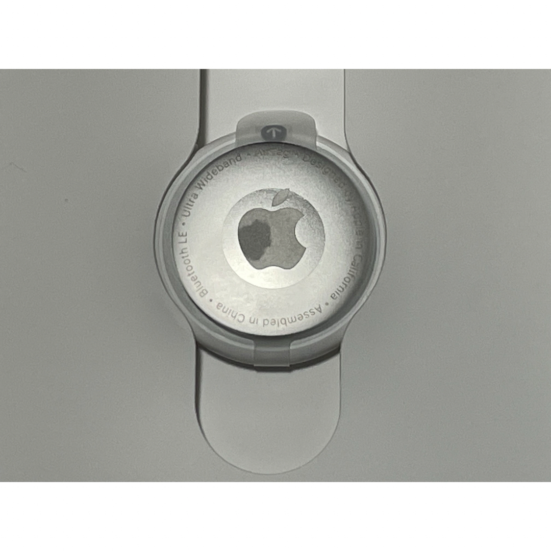 Apple AirTag 本体　１個　エアタグ　新品 スマホ/家電/カメラのスマホアクセサリー(その他)の商品写真