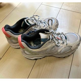 MIZUNO - 新品 [ミズノ] スニーカー MR1 レディース ブラウン 23㎝ 2E 