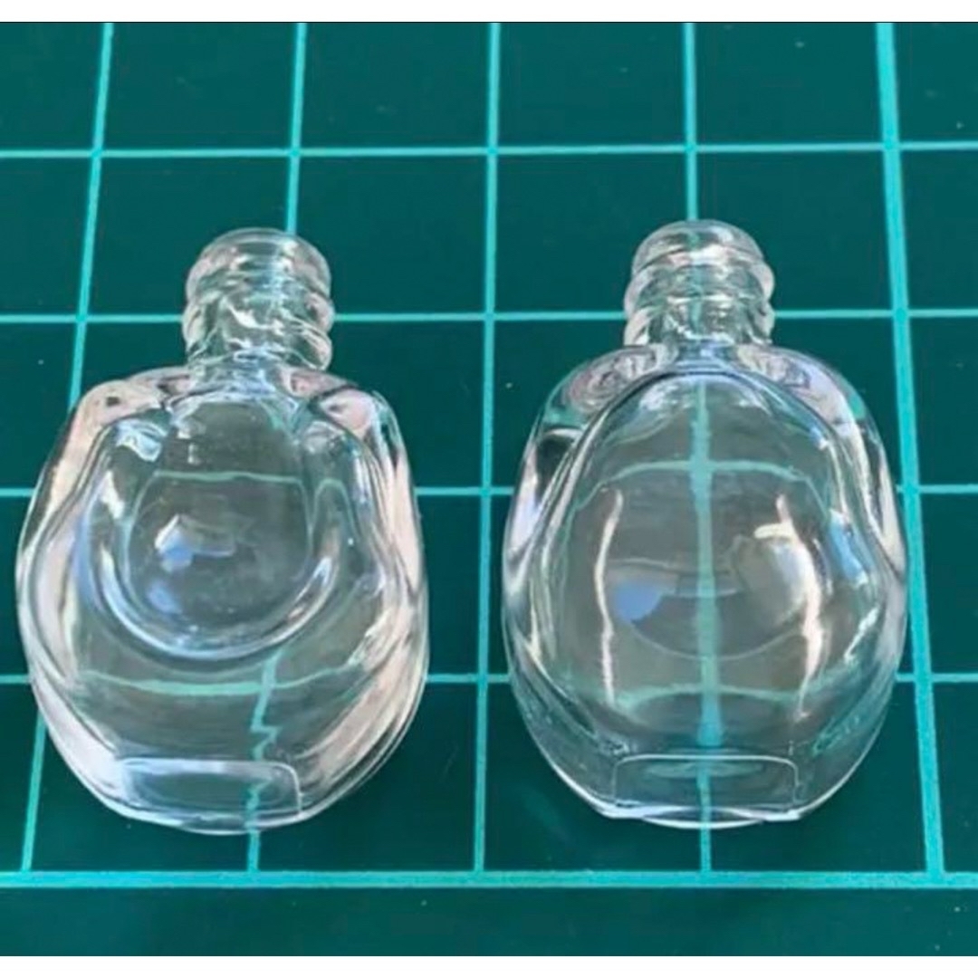 ミニ香水瓶　馬蹄形2個セット コスメ/美容の香水(その他)の商品写真