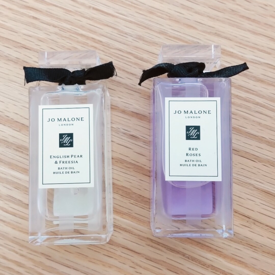 Jo Malone(ジョーマローン)の売切希望【新品未使用/箱・リボン付】Jo Malone バスオイル２本セット コスメ/美容のボディケア(入浴剤/バスソルト)の商品写真