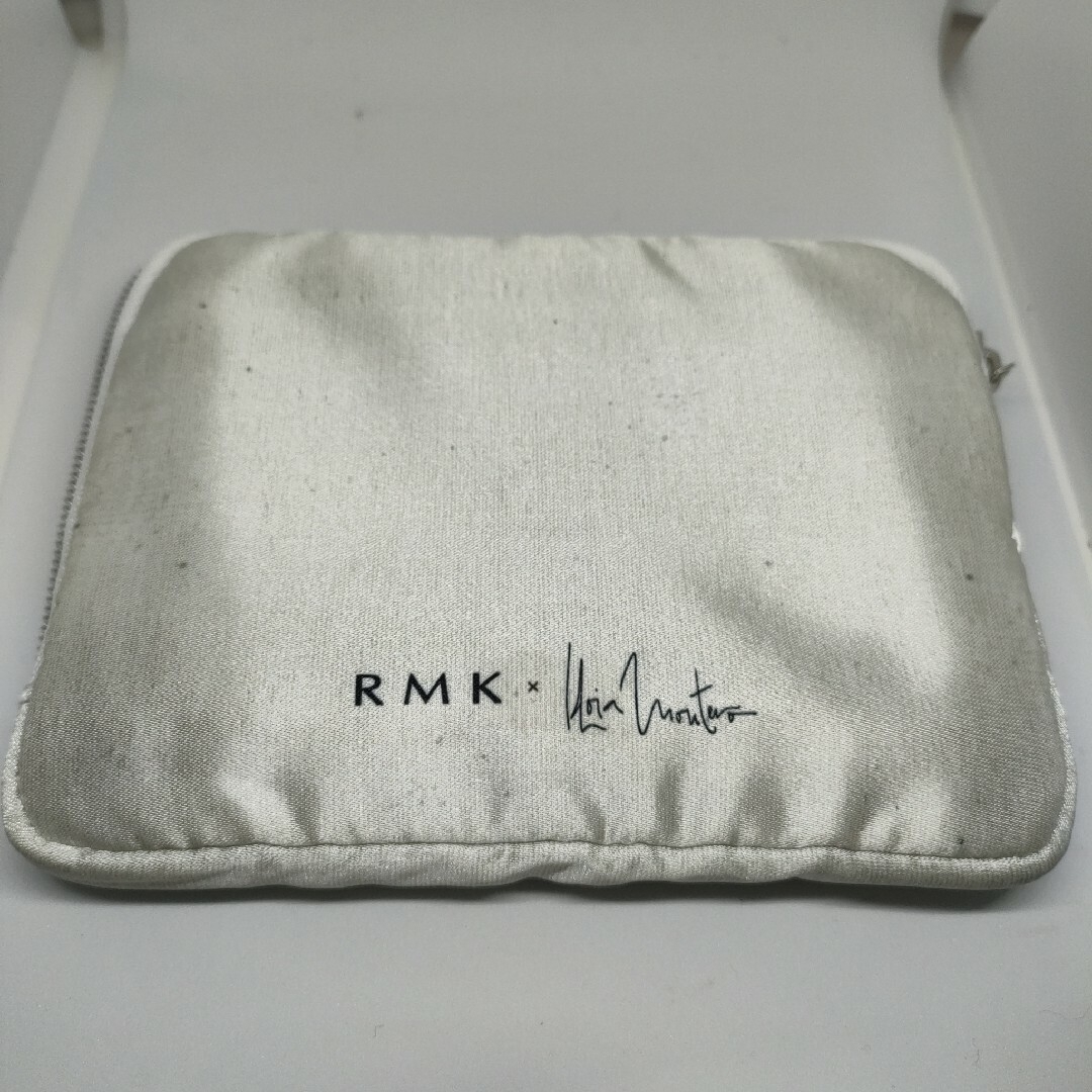 RMK(アールエムケー)の新品未使用☆RMK アーティストスタイルキット 2019 パレット アイシャドウ コスメ/美容のベースメイク/化粧品(アイシャドウ)の商品写真