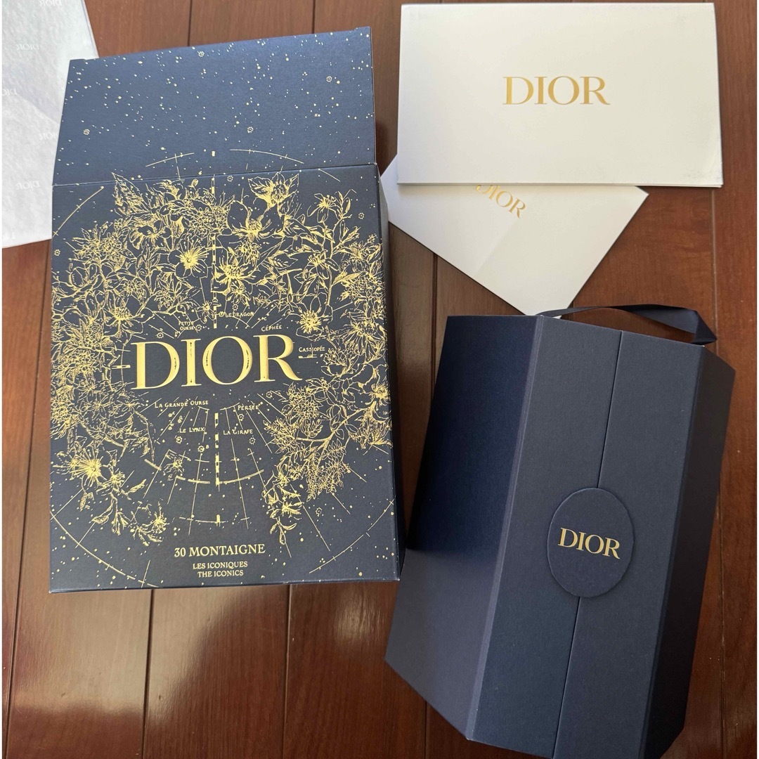 Christian Dior(クリスチャンディオール)のDior クリスマスコフレ　2022 コスメ/美容のキット/セット(コフレ/メイクアップセット)の商品写真