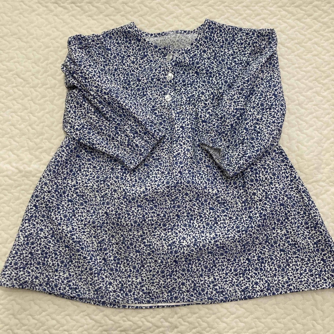 キッズ　花柄　ワンピース キッズ/ベビー/マタニティのキッズ服女の子用(90cm~)(ワンピース)の商品写真