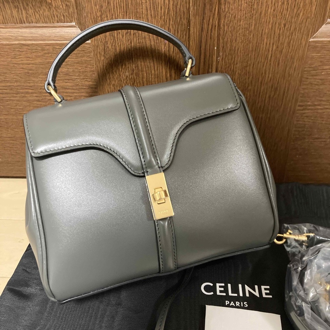 celine(セリーヌ)の【新品】セリーヌ セーズ 16 ミニ グレー レディースのバッグ(ハンドバッグ)の商品写真